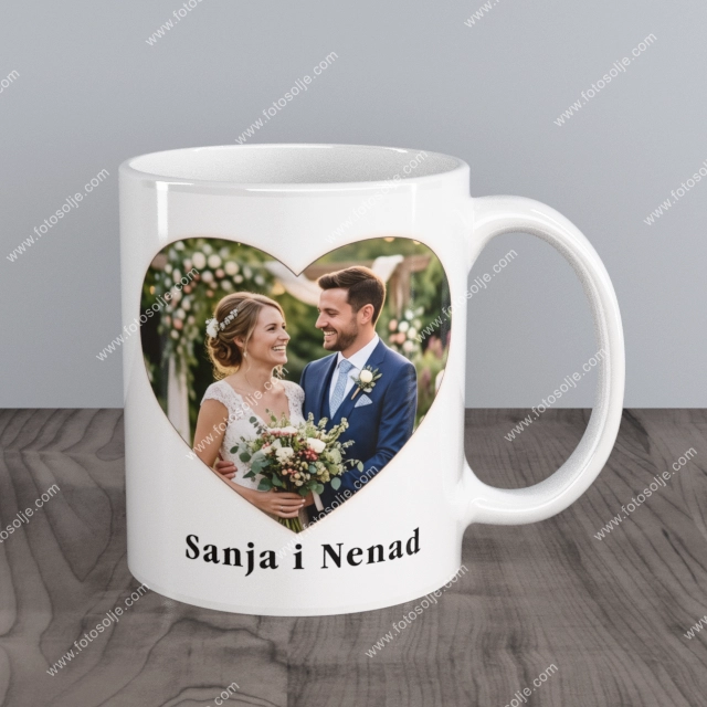 Fotografija sa venčanja na šolji